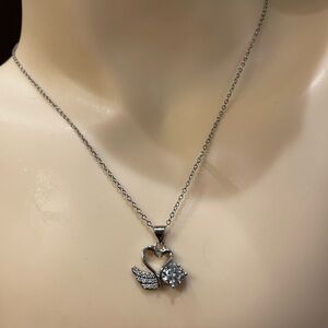 Silver Swan Beautiful Necklace With Moissanite Stones Plus 92.5 Silver   NWOT